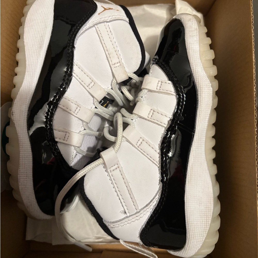 Black and White Retro Jordan 11 (Toddler 8C)